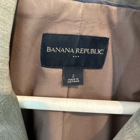 Banana Republic tailored blazer - Picture 2 of 7